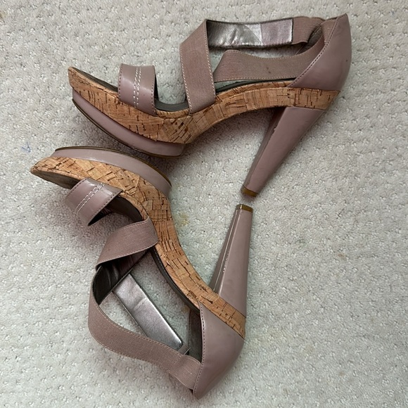 Fergalicious Plarform Sandals - Picture 2 of 9